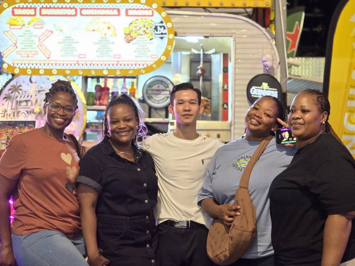 Happy Alien Taco customers in Patong