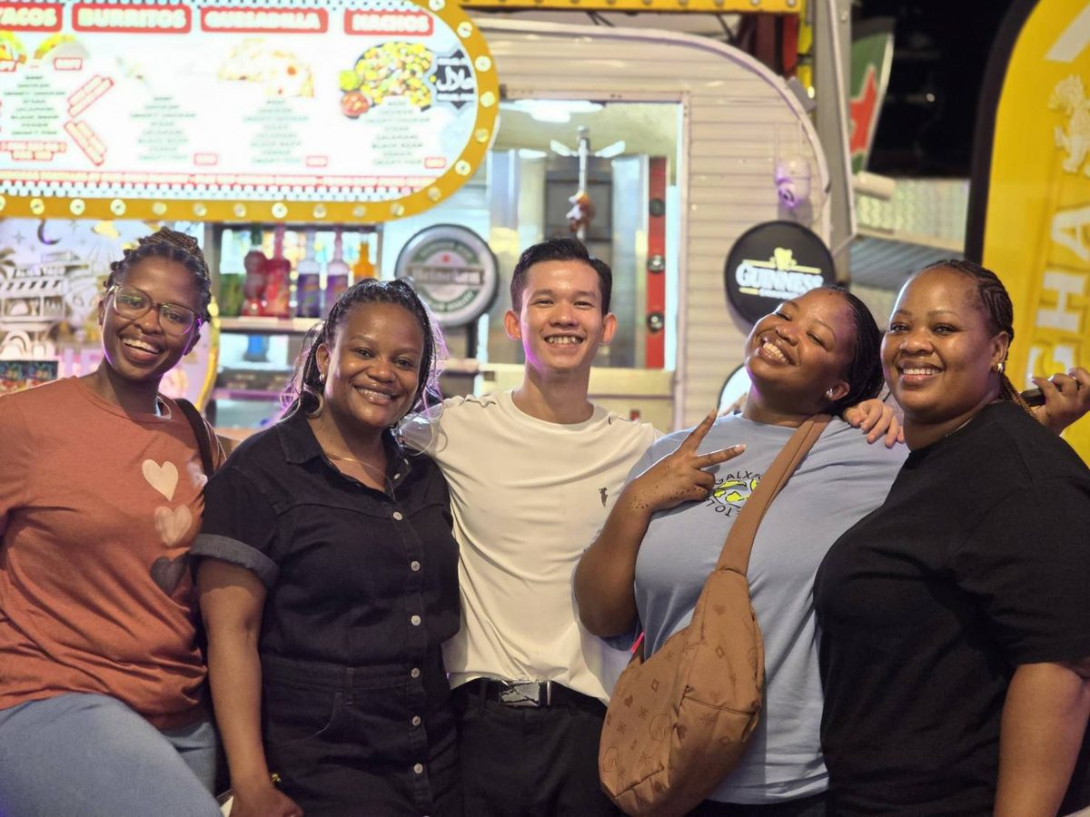 Happy Alien Taco customers in Patong